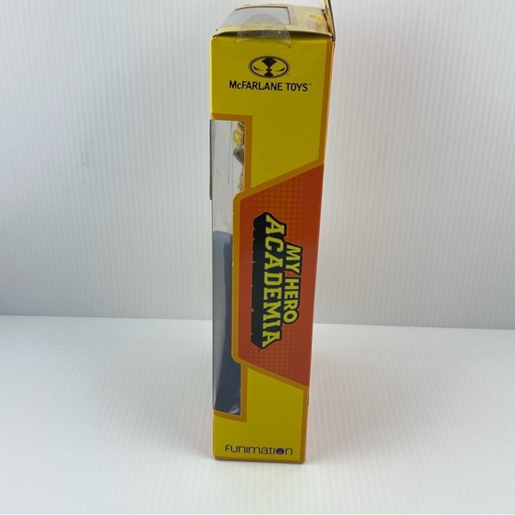 NEW My Hero Academia Hawks Figure 7 inch 22 moving parts - Picture 4 of 9